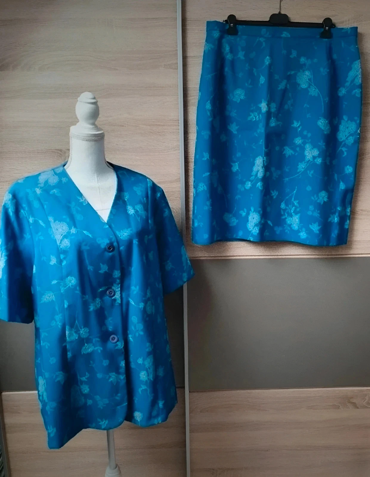 Ensemble jupe + haut.